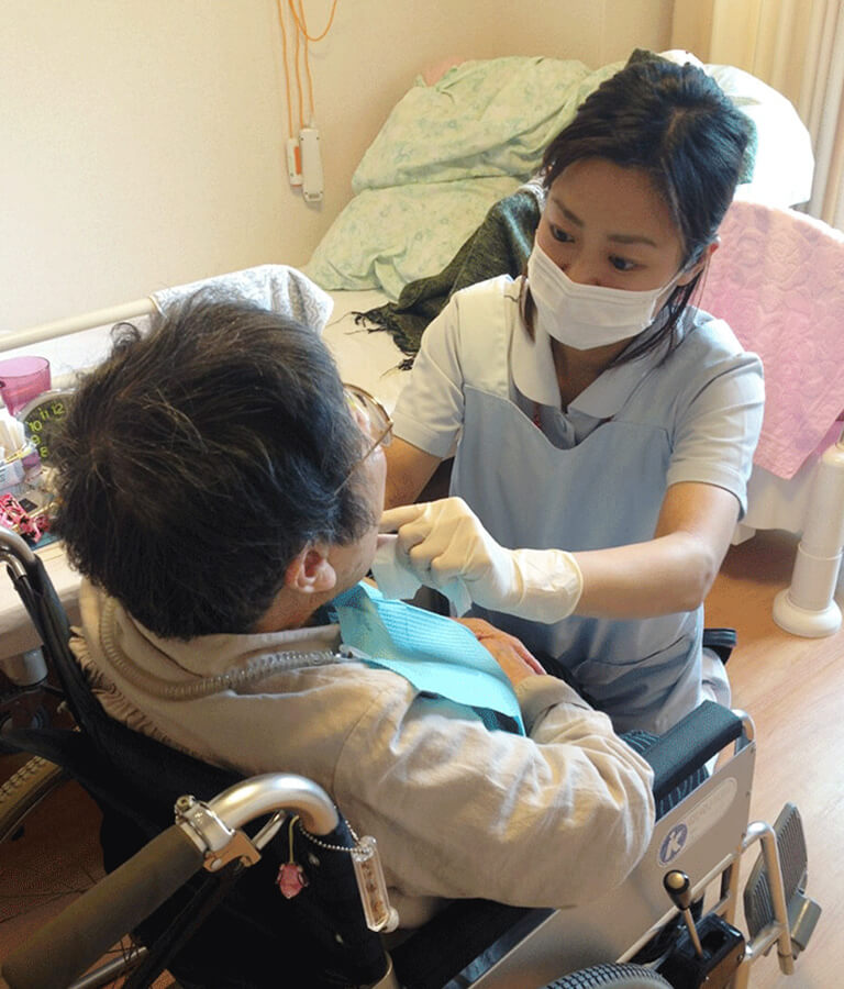 訪問歯科診療の様子